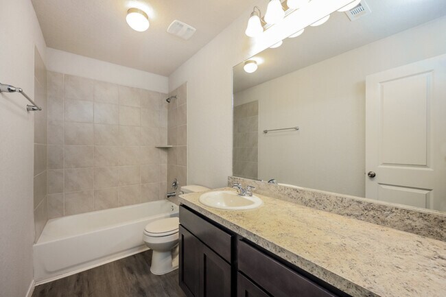 Foto del edificio - 9302 Somers Branch