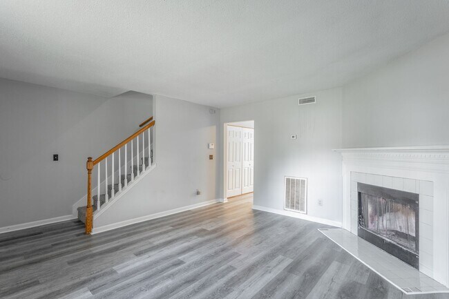 Building Photo - 4835 Lavender Trail