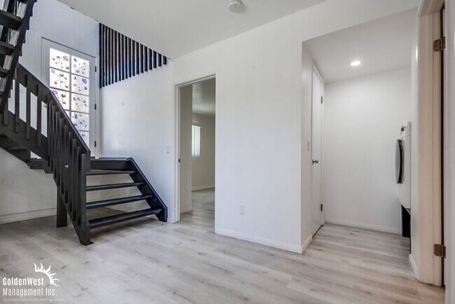 Foto del edificio - Newly Renovated 2Bdm 1Ba Apartment ADU Loc...