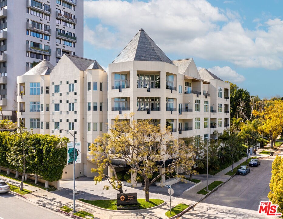 Primary Photo - 10351 Wilshire Blvd