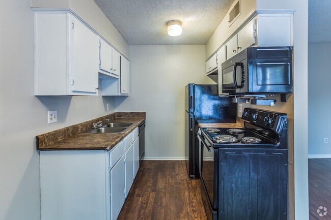 Interior Photo - Southern Place