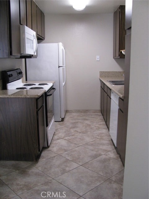 Building Photo - 10955 Rincon St