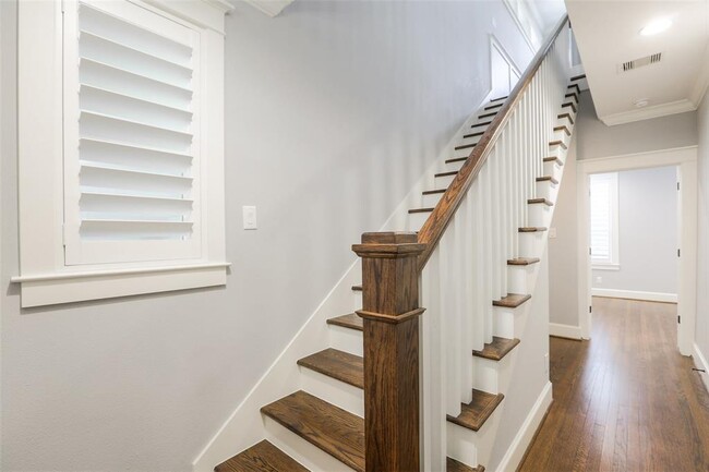 Foto del edificio - 1532 Yale St