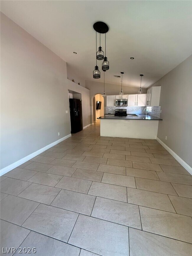 Building Photo - 9594 Bighorn Ranch Ave