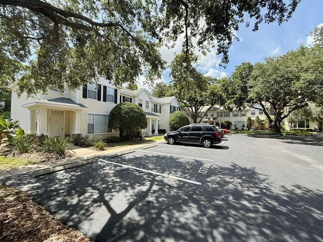 Foto del edificio - 13706 Forest Lake Dr