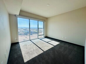VAN 3106 Bedroom - Vantage