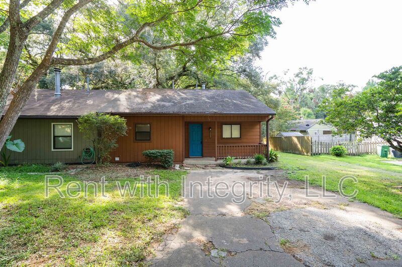 Foto principal - 1500 Twin Lakes Cir