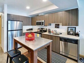 Building Photo - Youngstown Flats