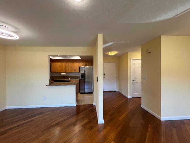Building Photo - 800 Sea Spray Ln