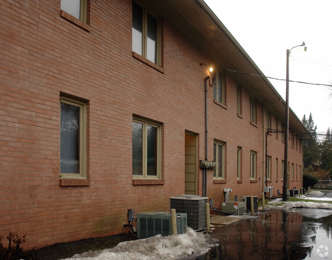 Foto del edificio - 4350 W Bancroft St