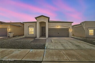 Building Photo - 908 Ada Ln