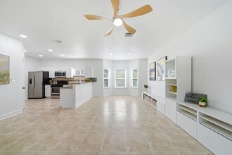 Building Photo - 5508 Elysian St