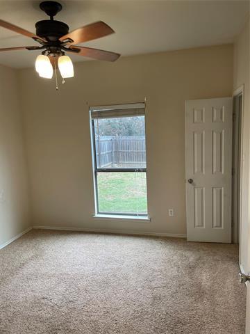 Foto del edificio - 122 Lindas Creek Ln
