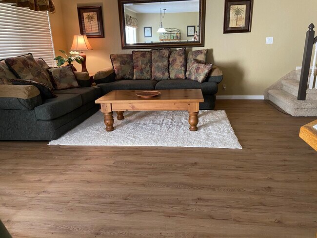 living room - 1024 Barcelona Loop