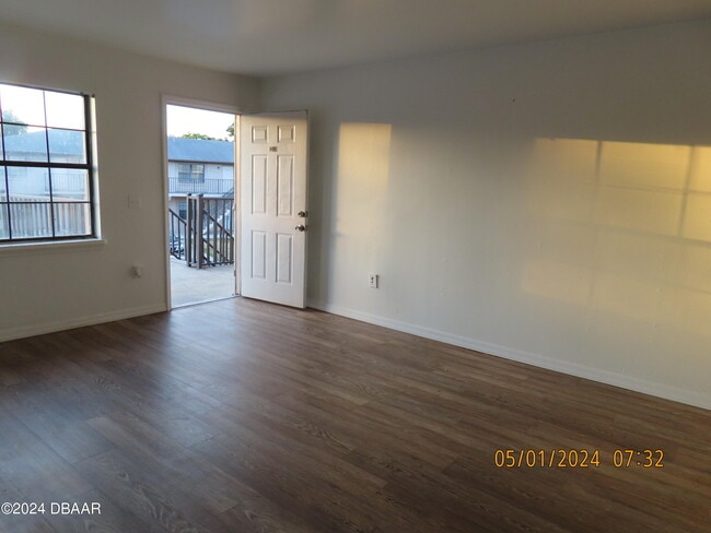 Building Photo - 1290 9th St