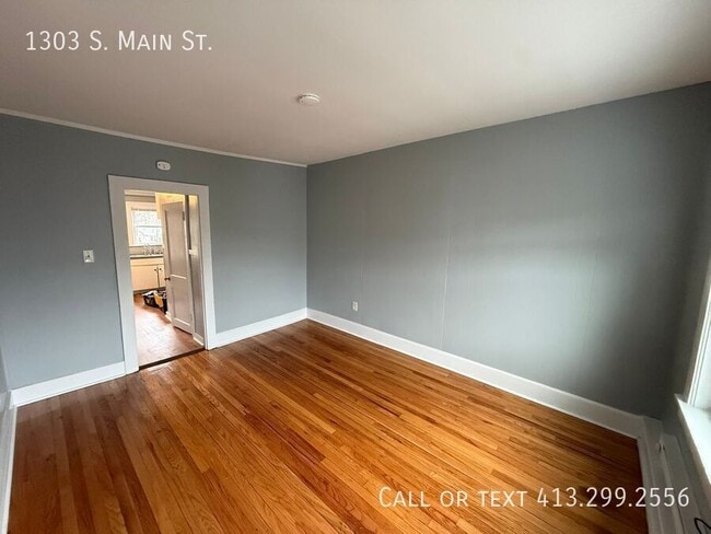 Building Photo - 1303 S Main St