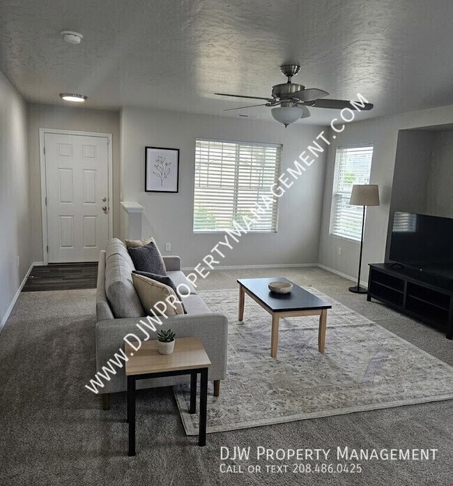 Foto del edificio - 994 Magic Mill Ave