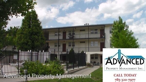 Foto principal - 1534 College Ave