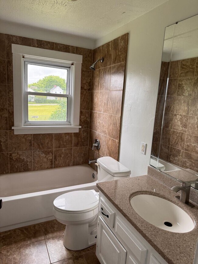 Foto del edificio - 1139 Wallis- 3 bed/1 bath home for rent