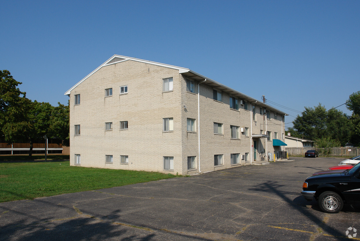 Building Photo - Lee Apartments