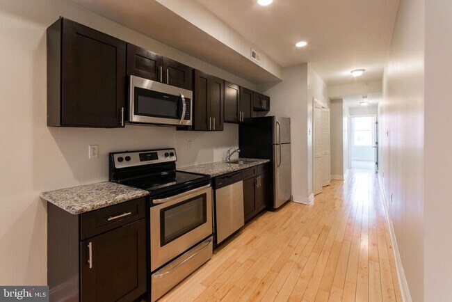 Foto del edificio - 319 N Preston St