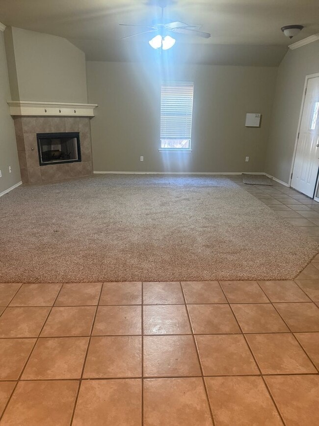 Photo - 3705 Matthew Dr Apartment