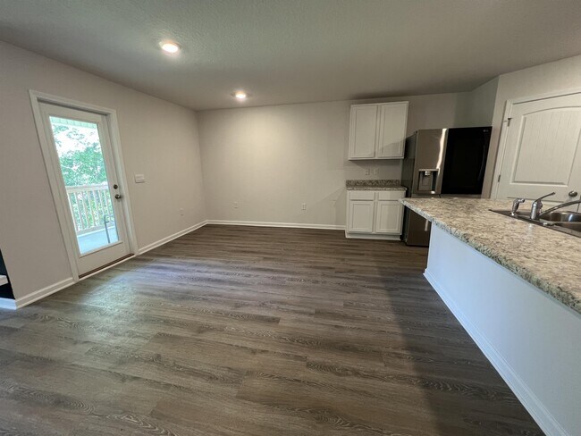 Building Photo - 3242 Chapelwood Dr