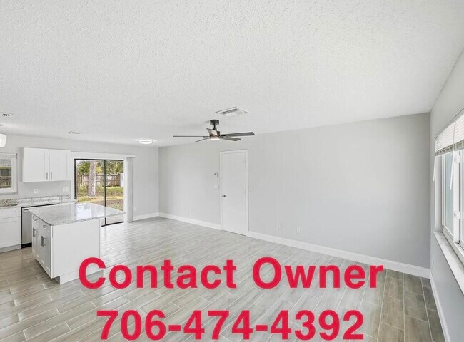 Building Photo - 641 SW Port St Lucie Blvd
