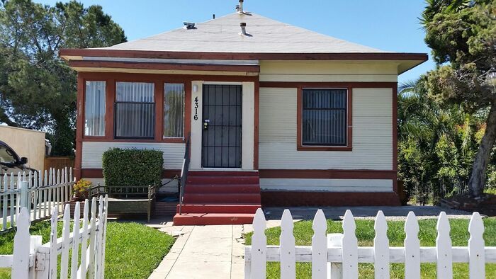 Primary Photo - Charming 1bdr four-plex in University Heig...
