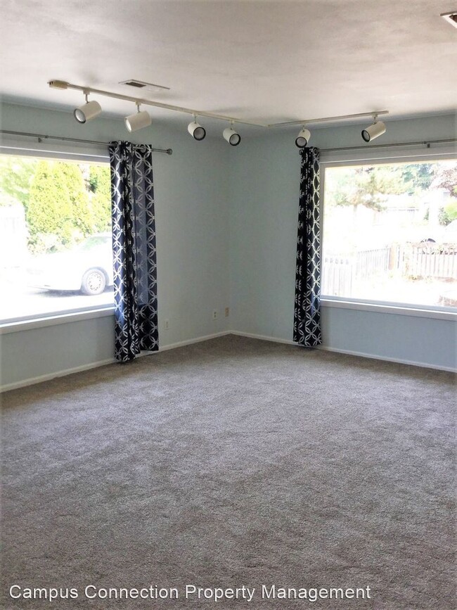Building Photo - 4 br, 2 bath House - 2270 Hilyard