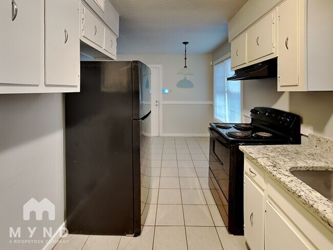 Foto del edificio - 2545 Eastbrook Dr