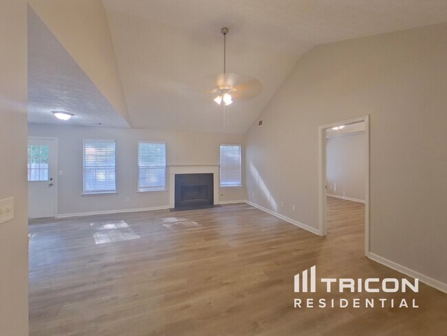 Foto del edificio - 5813 Wellborn Creek Dr