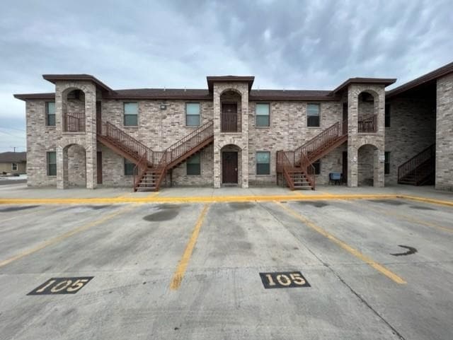 Building Photo - 1204 E Lyon St