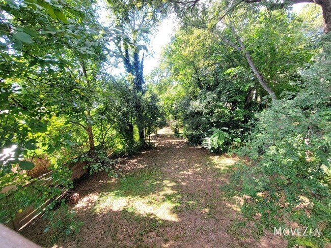 Foto del edificio - 1121 N Alexander St