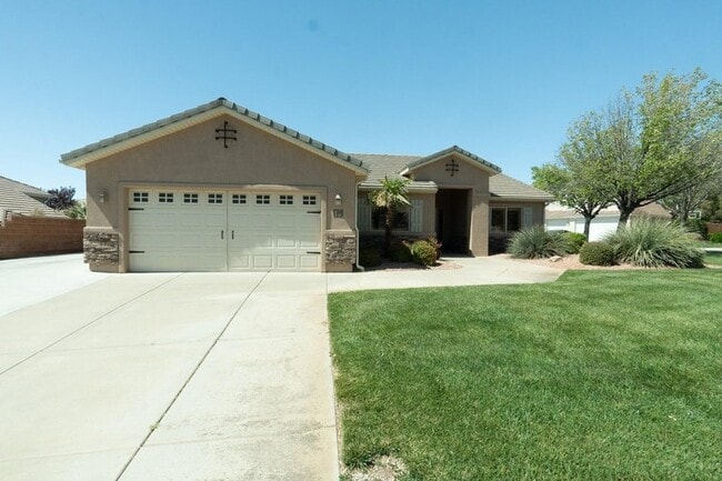 Building Photo - 1630 E 2450 S