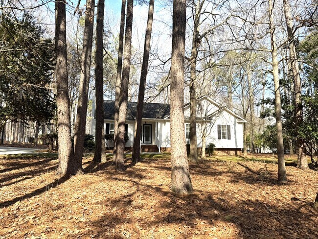 Building Photo - 763 Southwick Ave