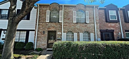 Building Photo - 1370 Country Pl Dr