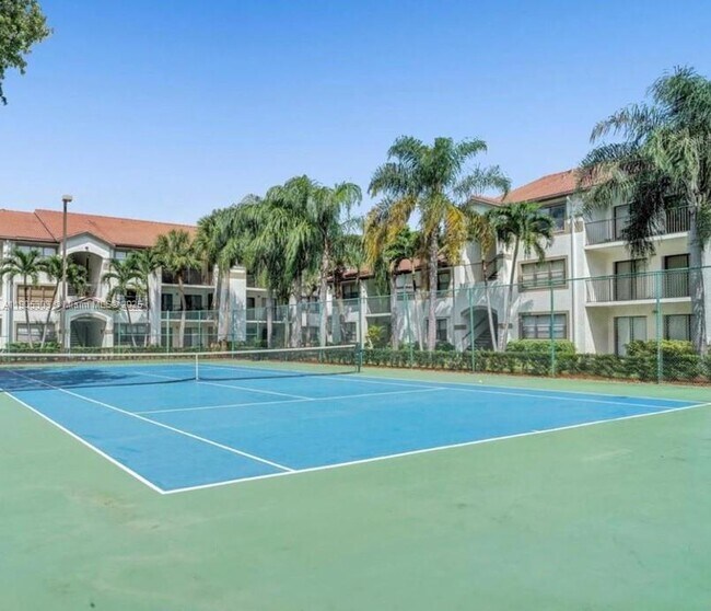 Foto del edificio - 530 S Park Rd