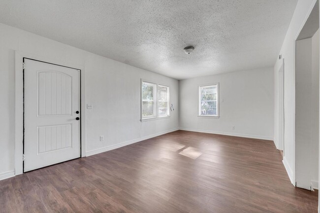 Foto del edificio - 3173 3rd St Cir S