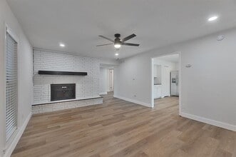 Building Photo - 4849 Alta Oaks Ct