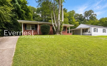 Building Photo - 309 Nye Dr