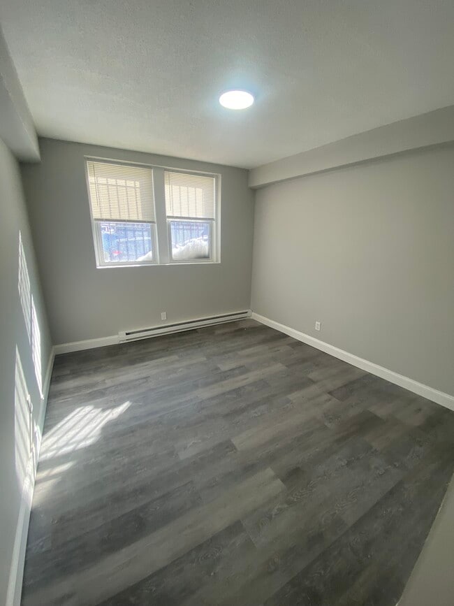 Building Photo - 472 Norfolk St