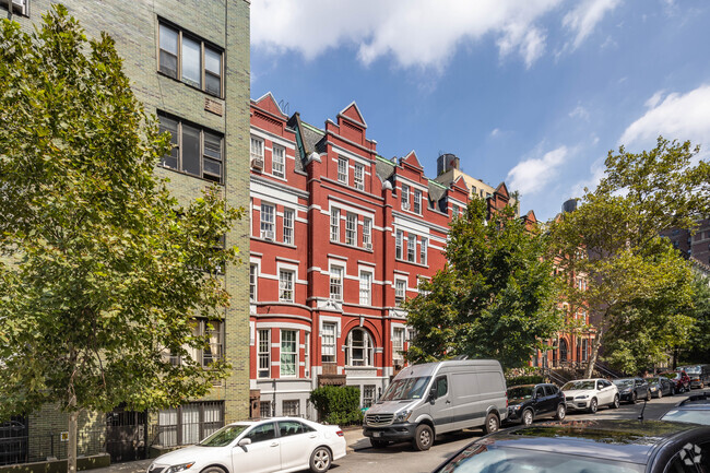 Building Photo - 57 West 85th Street