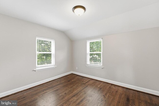 Building Photo - 2341 Belleview Ave
