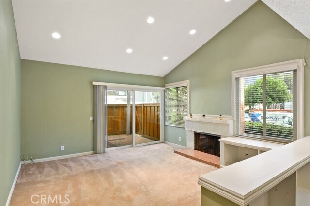 Foto del edificio - 6543 E