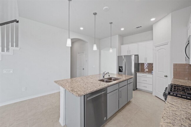 Foto del edificio - 7203 Buckthorn Holw Trl