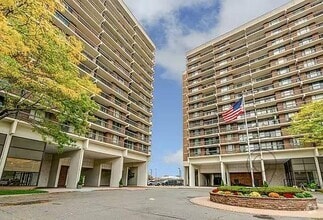 Building Photo - 150-38 Union Tpke
