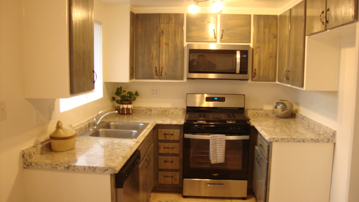 266 S Santa Fe Ave Unit 266, San Jacinto, CA 92583 Apartments in San