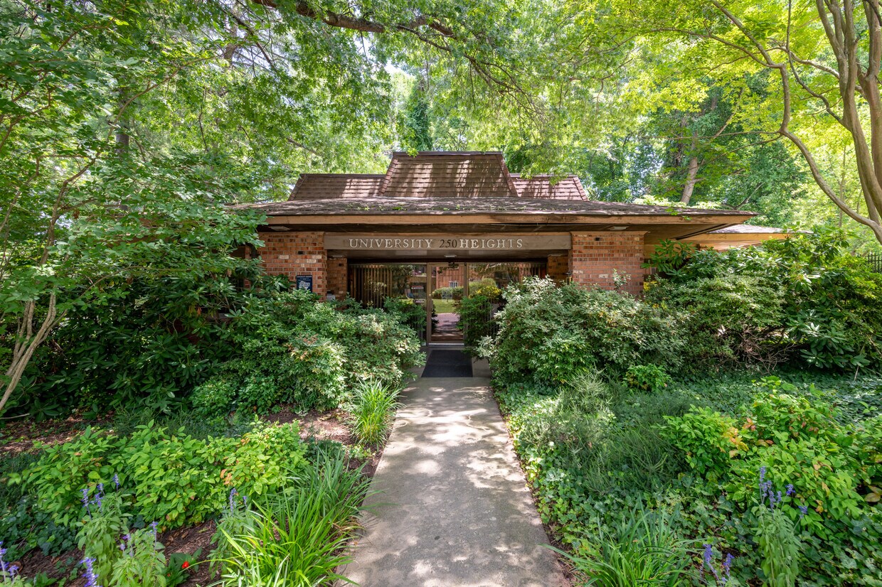 University Heights Apartments 250 Colonnade Dr Charlottesville, VA