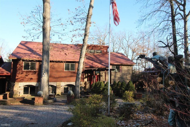 Foto del edificio - 4 br, 3 bath House - 2800 Rowe Rd